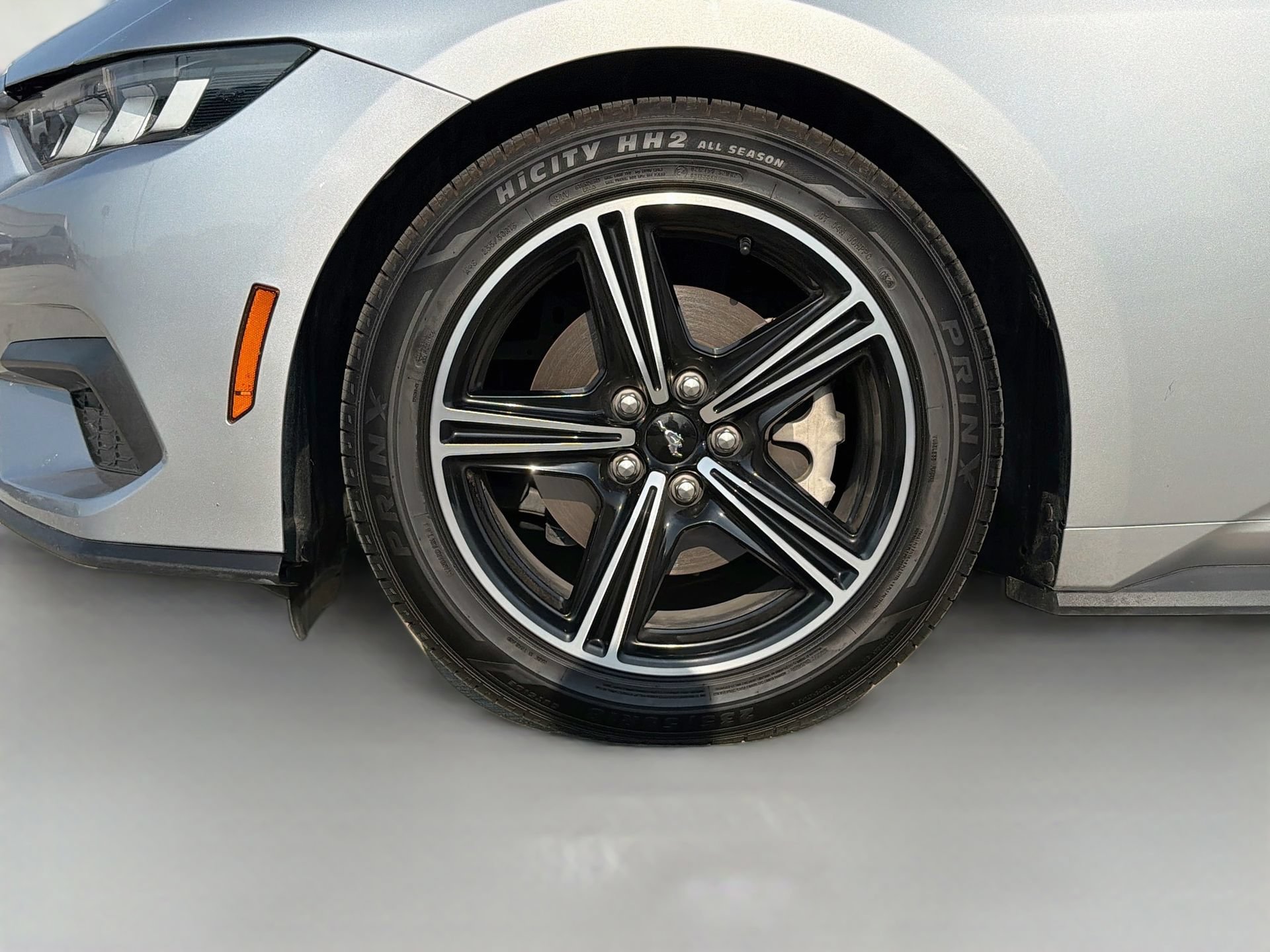 Used 2024 Ford Mustang Convertible RWD image 31