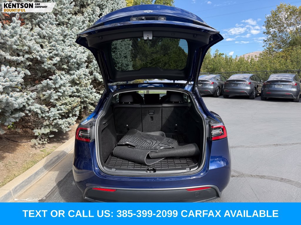 Used 2023 Tesla Model Y Long Range AWD/4WD image 30
