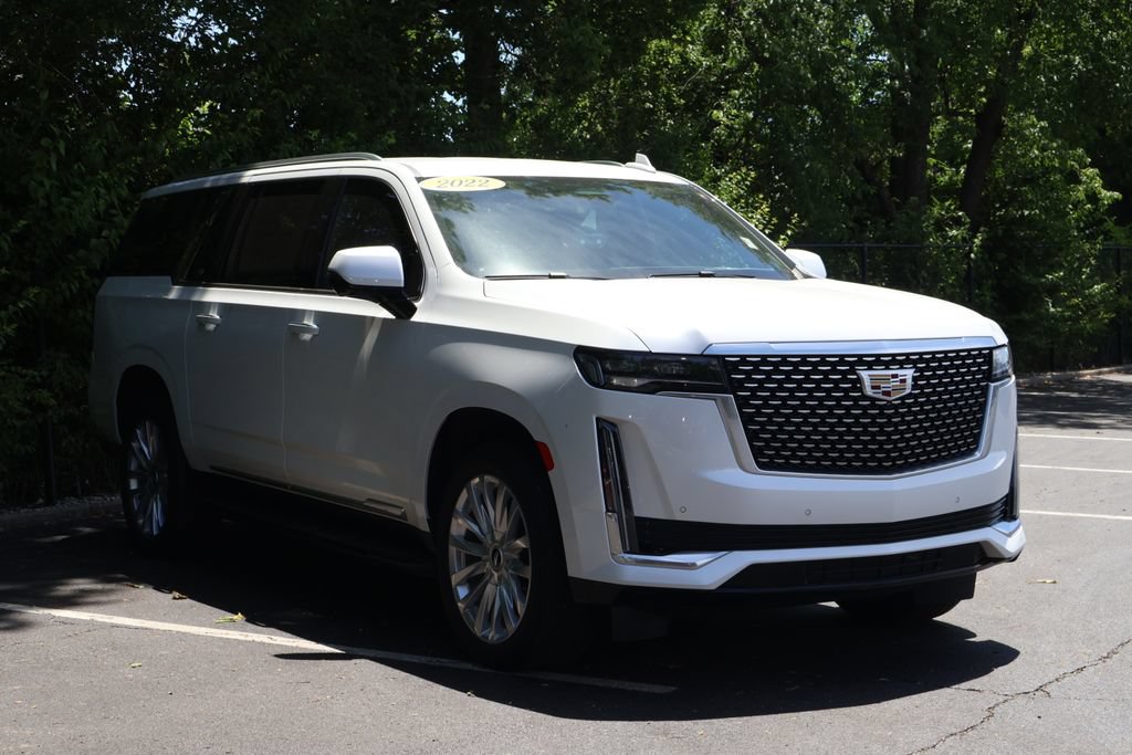 Certified 2022 Cadillac Escalade ESV Luxury w/ LPO, Illumination Package AWD/4WD image 11