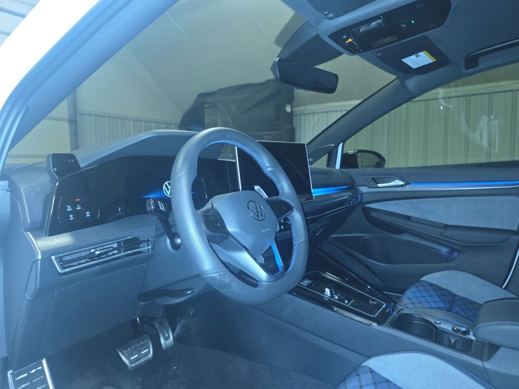 Used 2025 Volkswagen Golf w/ Euro Style Package image 17