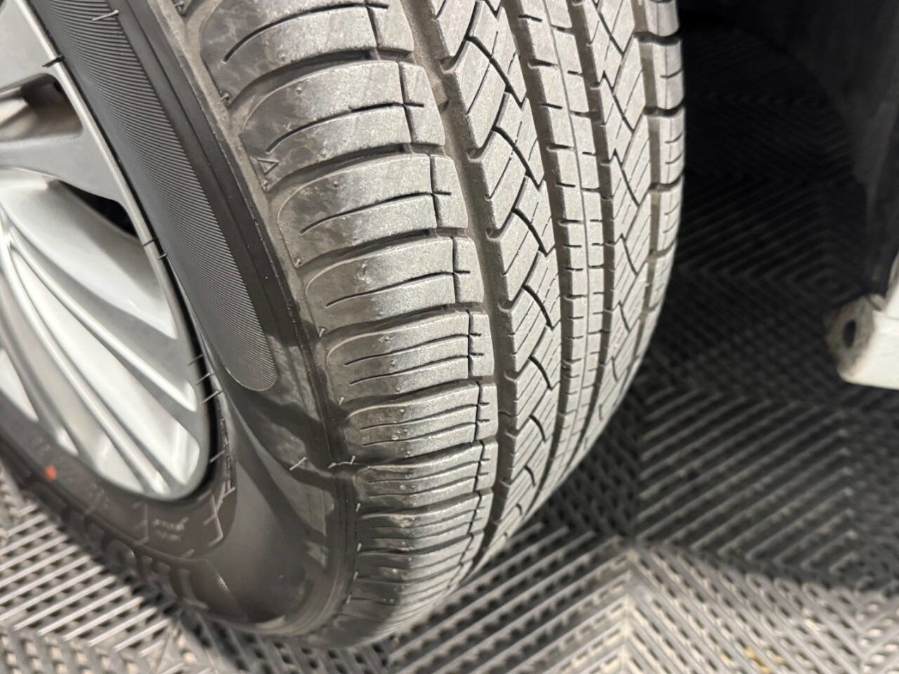 Used 2015 Chrysler Town & Country Touring-L w/ Driver Convenience Group image 46