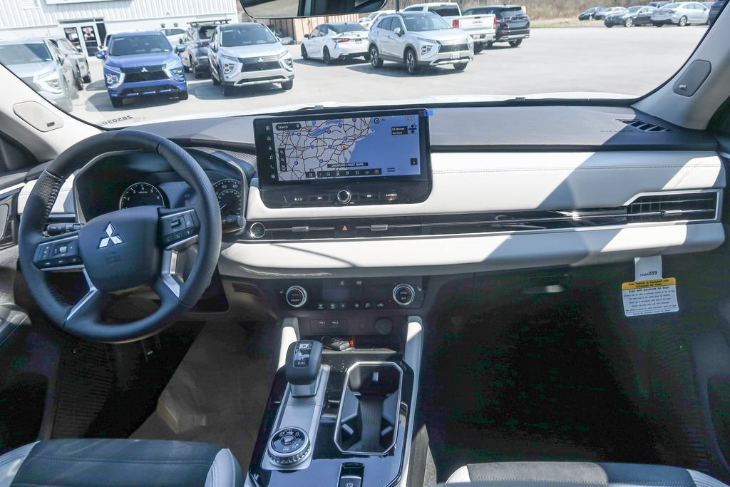 New 2026 Mitsubishi Outlander SE AWD/4WD image 16