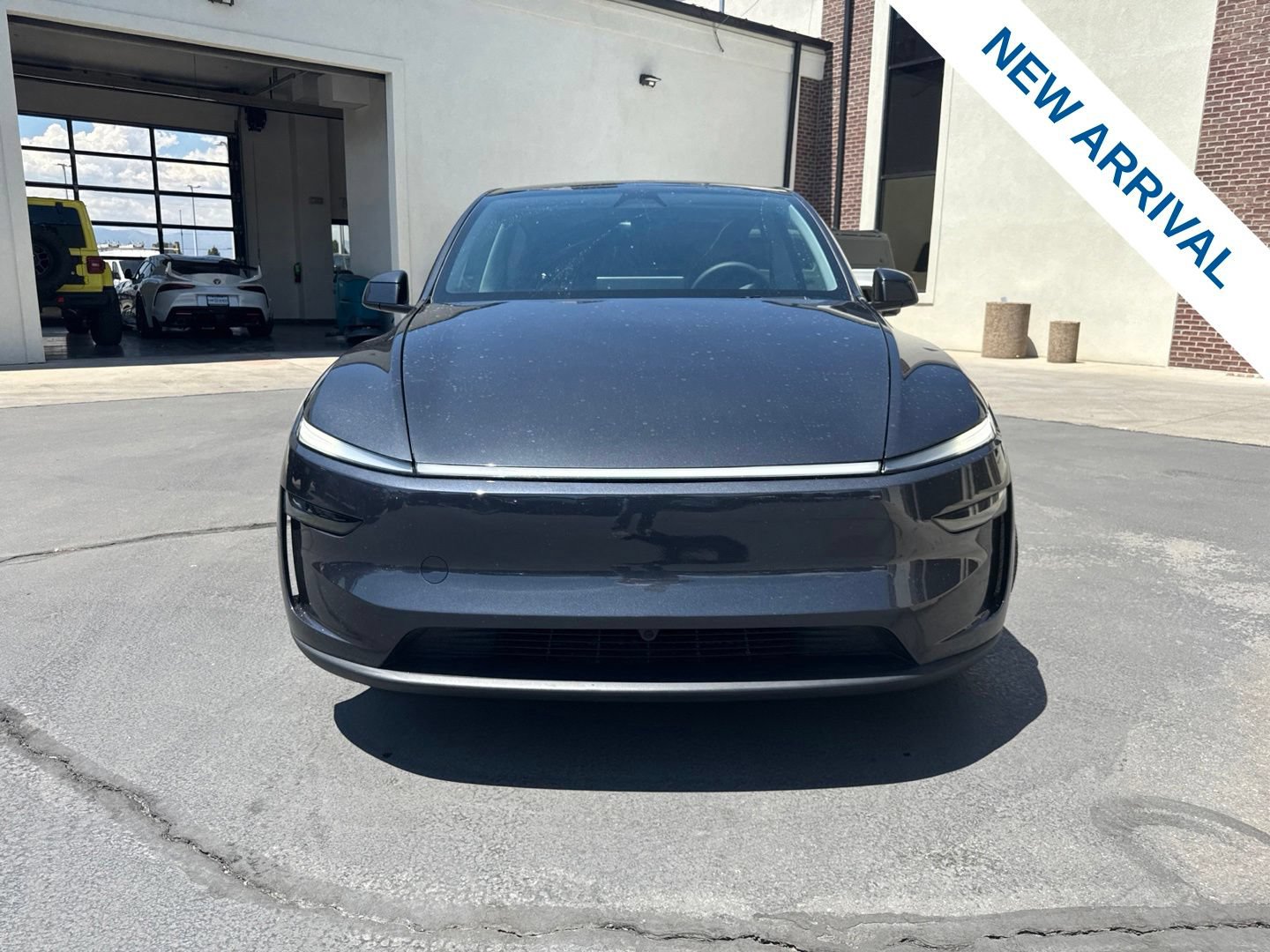 Used 2026 Tesla Model Y Long Range AWD/4WD image 2