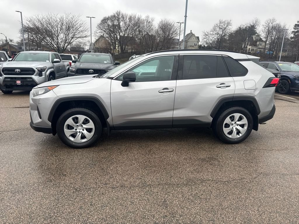 Used 2019 Toyota RAV4 LE w/ All Weather Liner Package image 4