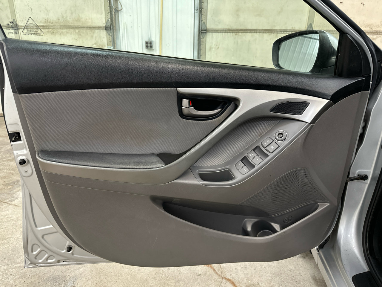 Used 2012 Hyundai Elantra GLS w/ Preferred Pkg 3 image 22