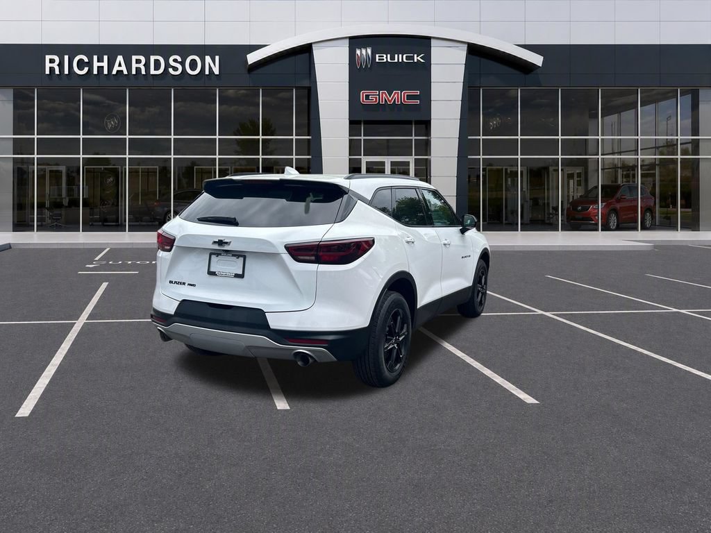 Used 2024 Chevrolet Blazer LT w/ Blazer LT Plus Package AWD/4WD image 5