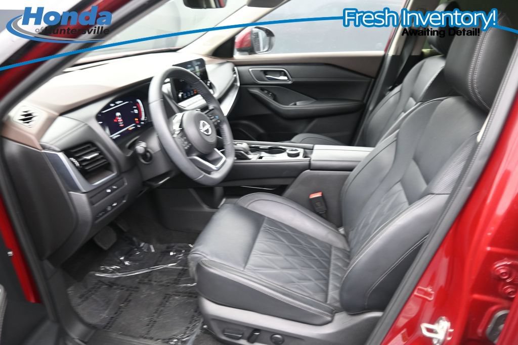 Used 2023 Nissan Rogue Platinum w/ Platinum Premium Package AWD/4WD image 14