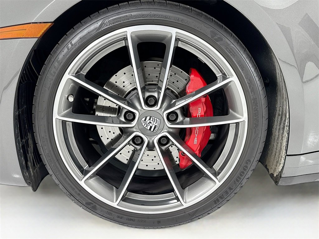Used 2020 Porsche 911 Carrera S image 32