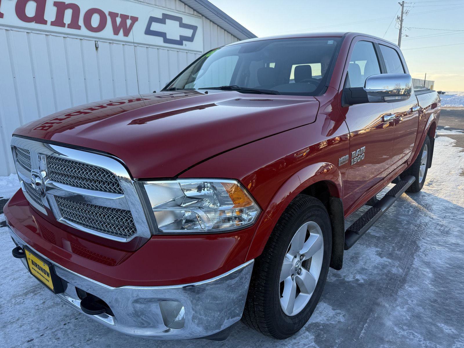 Used 2018 RAM 1500 SLT image 6