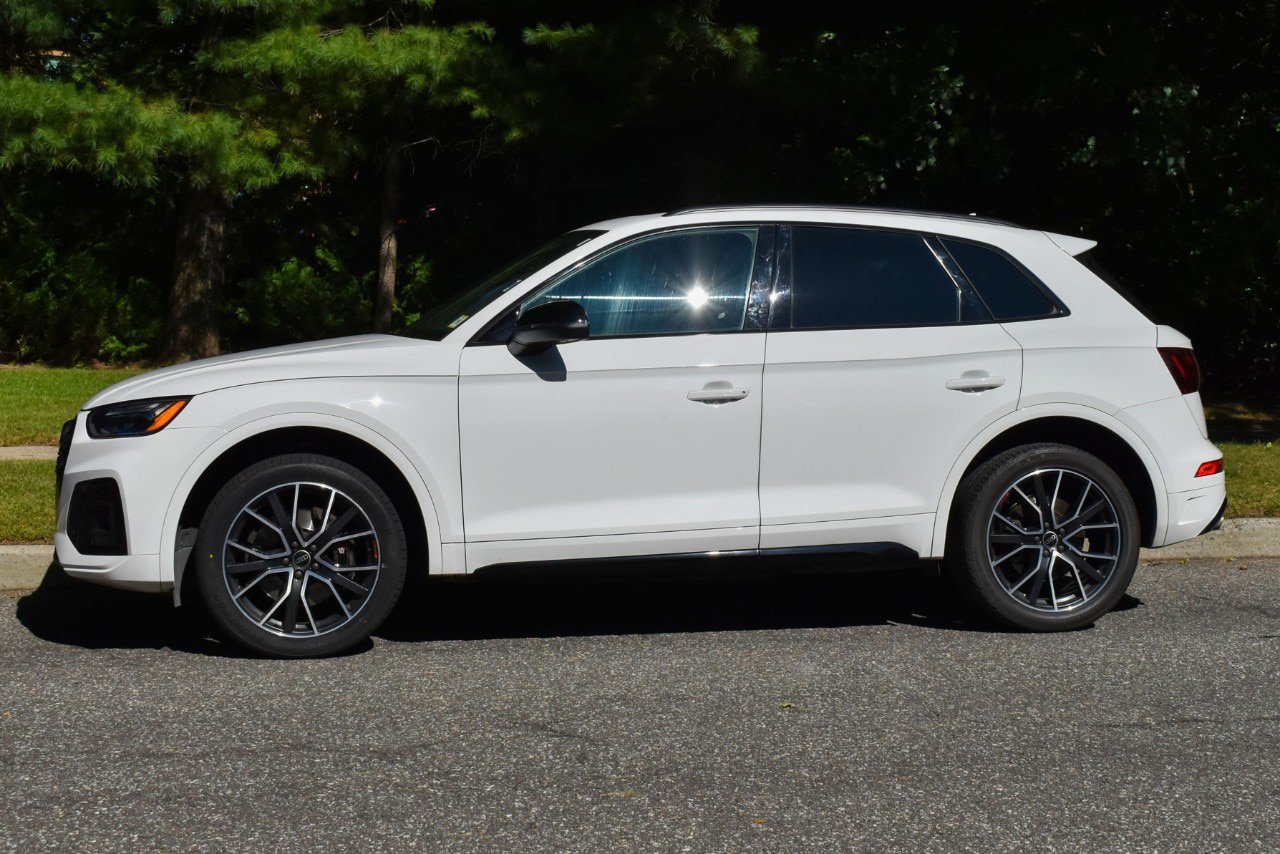 Used 2023 Audi SQ5 Premium Plus w/ Premium Plus Package AWD/4WD image 3