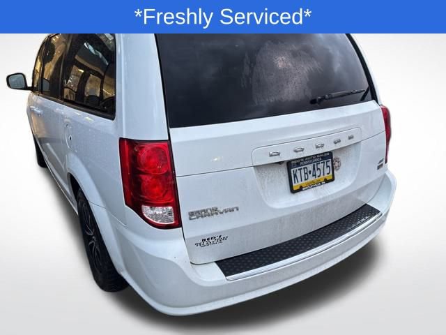 Used 2019 Dodge Grand Caravan GT image 2