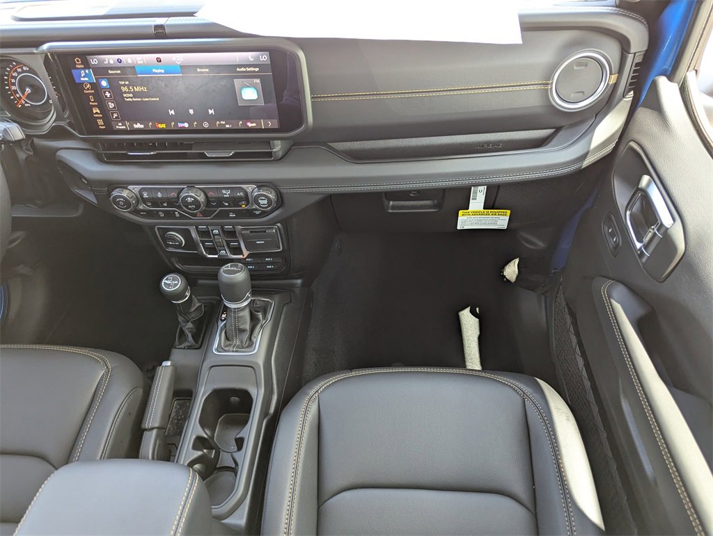 New 2025 Jeep Gladiator Sport image 16