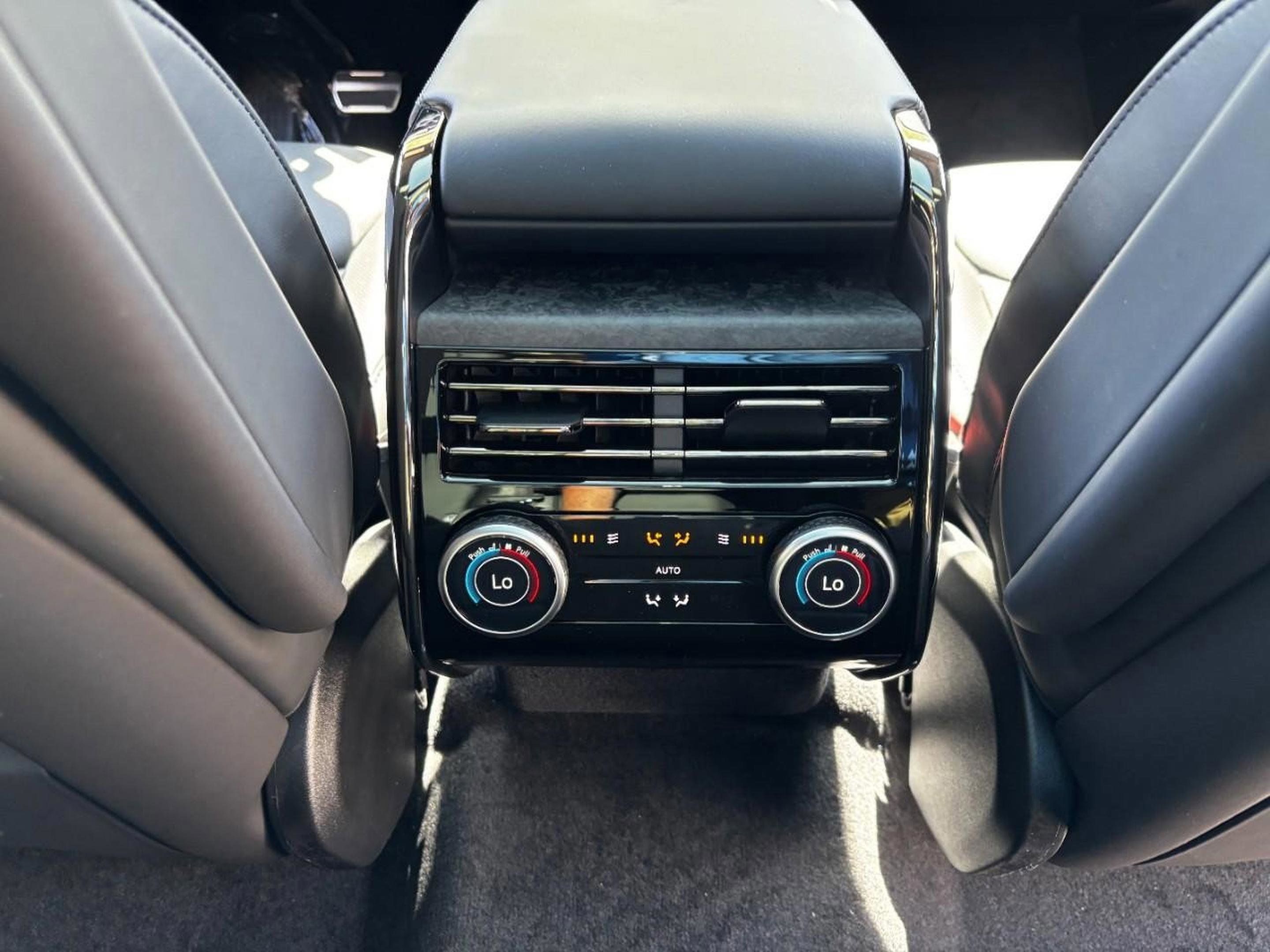 New 2025 Land Rover Range Rover Sport Autobiography image 18