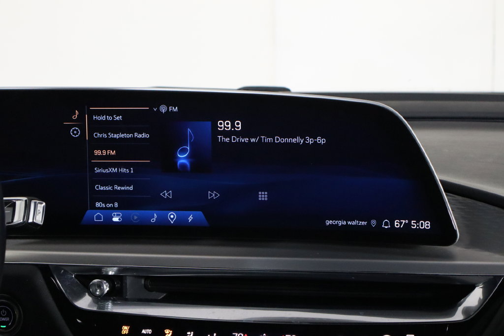 Used 2024 Cadillac Lyriq Luxury AWD/4WD image 27