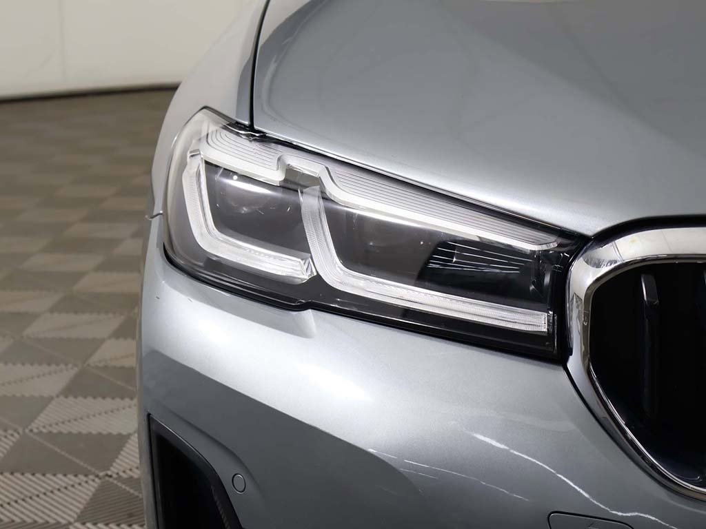 Used 2023 BMW 530i xDrive w/ Convenience Package image 14