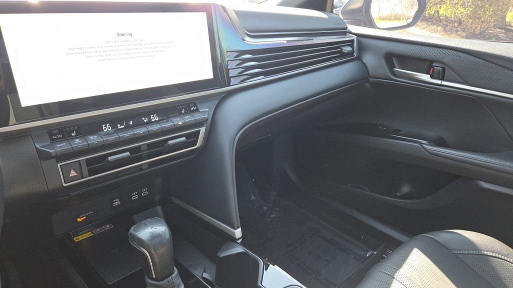 Used 2025 Toyota Camry XSE image 35