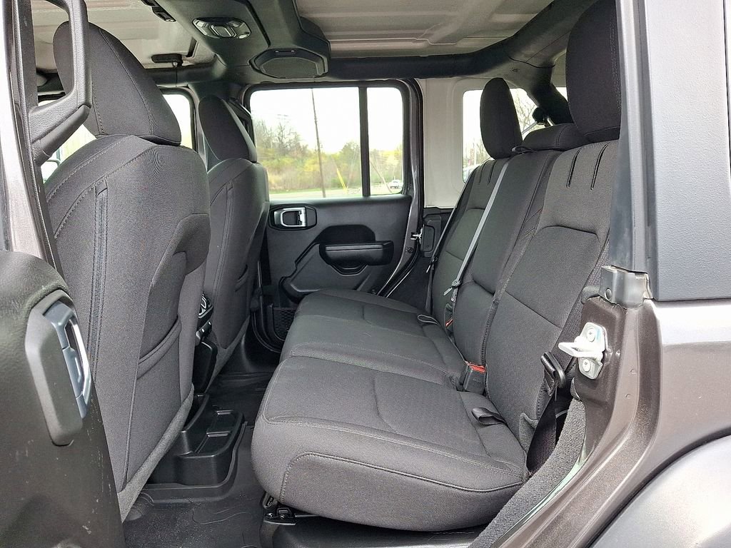 Used 2023 Jeep Wrangler Unlimited w/ Cold Weather Group image 11