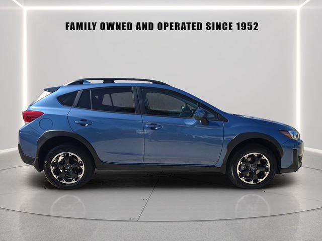 Certified 2022 Subaru Crosstrek 2.0i Premium w/ Popular Package #3 AWD/4WD image 2