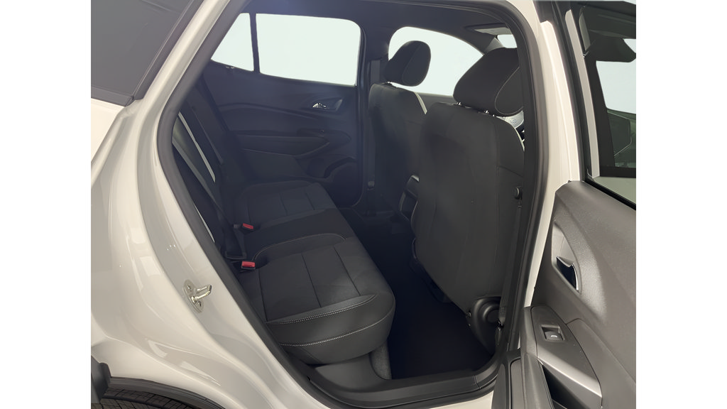 New 2026 Chevrolet Trax RS w/ Driver Confidence Package FWD image 11