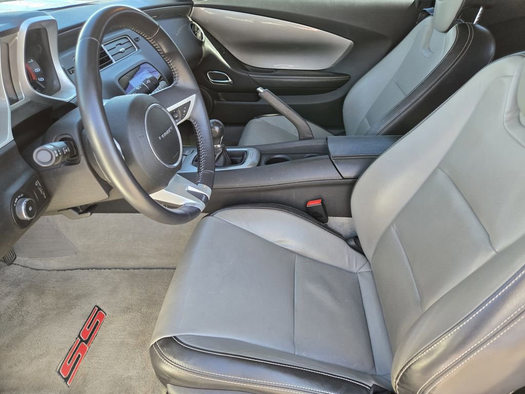 Used 2011 Chevrolet Camaro SS image 9