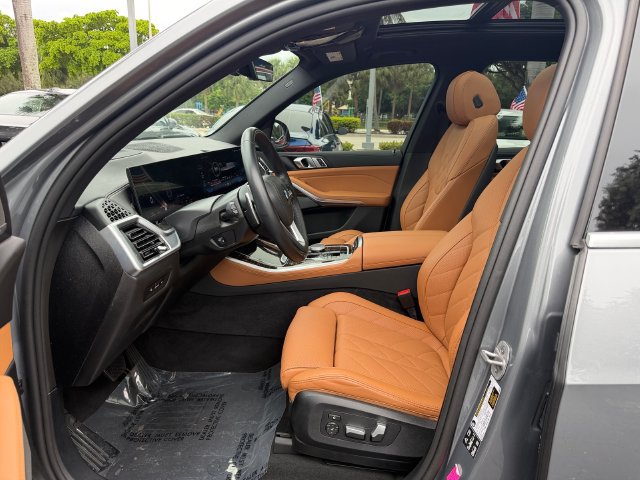 Used 2026 BMW X5 xDrive40i AWD/4WD image 9