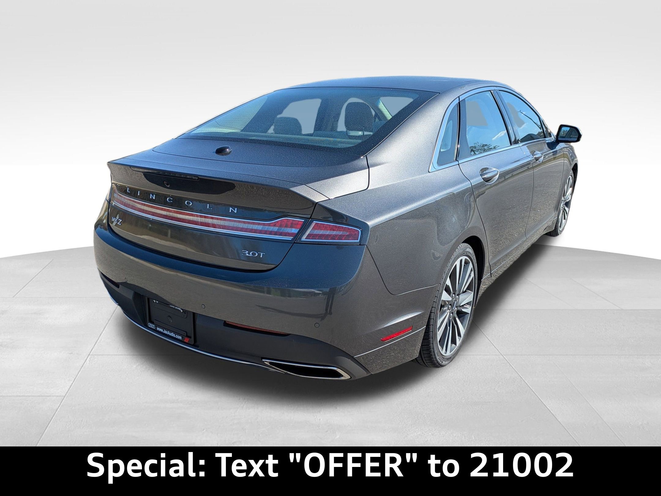 Used 2017 Lincoln MKZ Reserve image 3