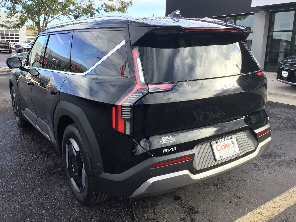 New 2026 Kia EV9 Wind image 4