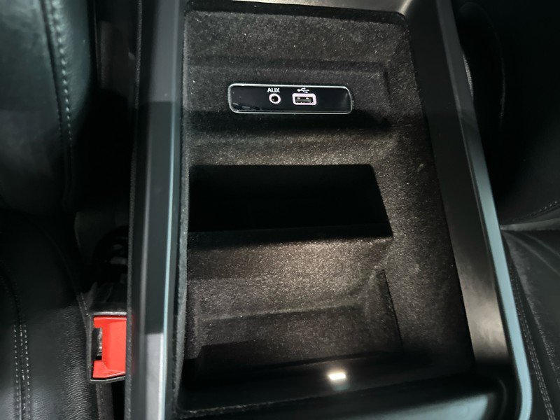 Used 2018 Alfa Romeo Stelvio AWD image 45