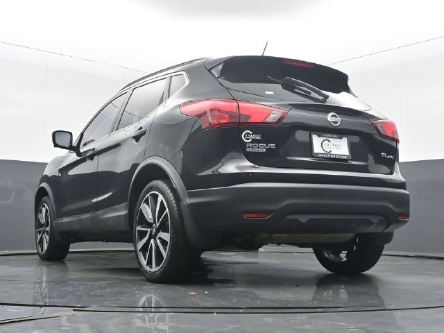 Used 2017 Nissan Rogue Sport SL w/ SL Premium Package AWD/4WD image 46