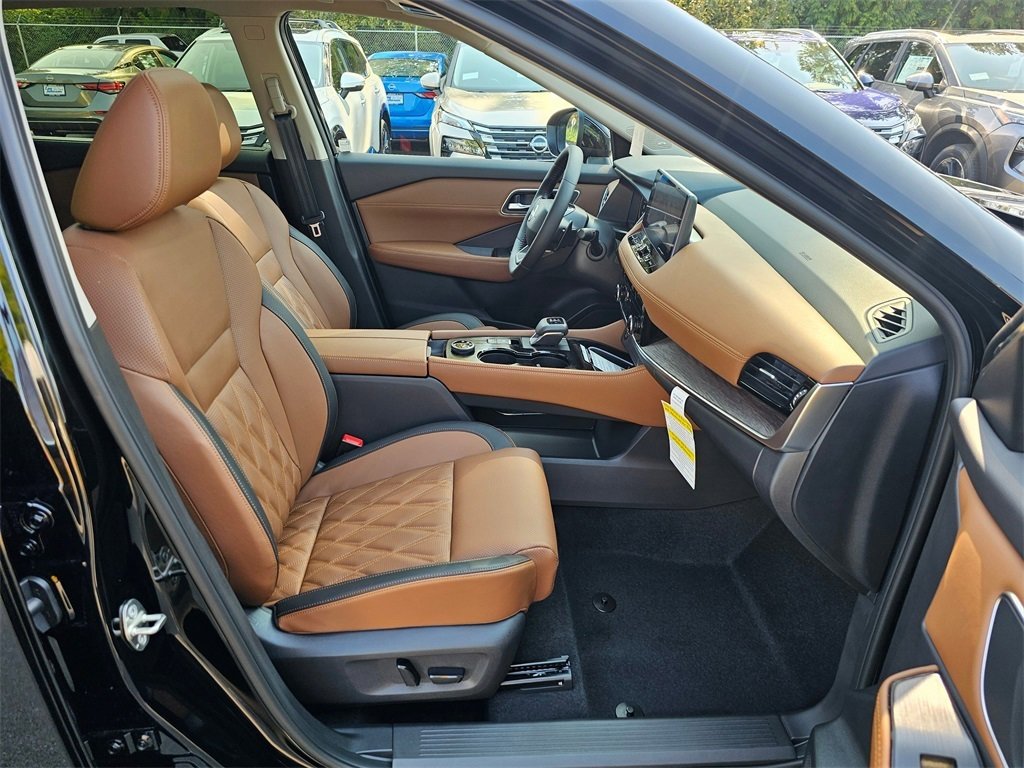 New 2026 Nissan Rogue Platinum image 28