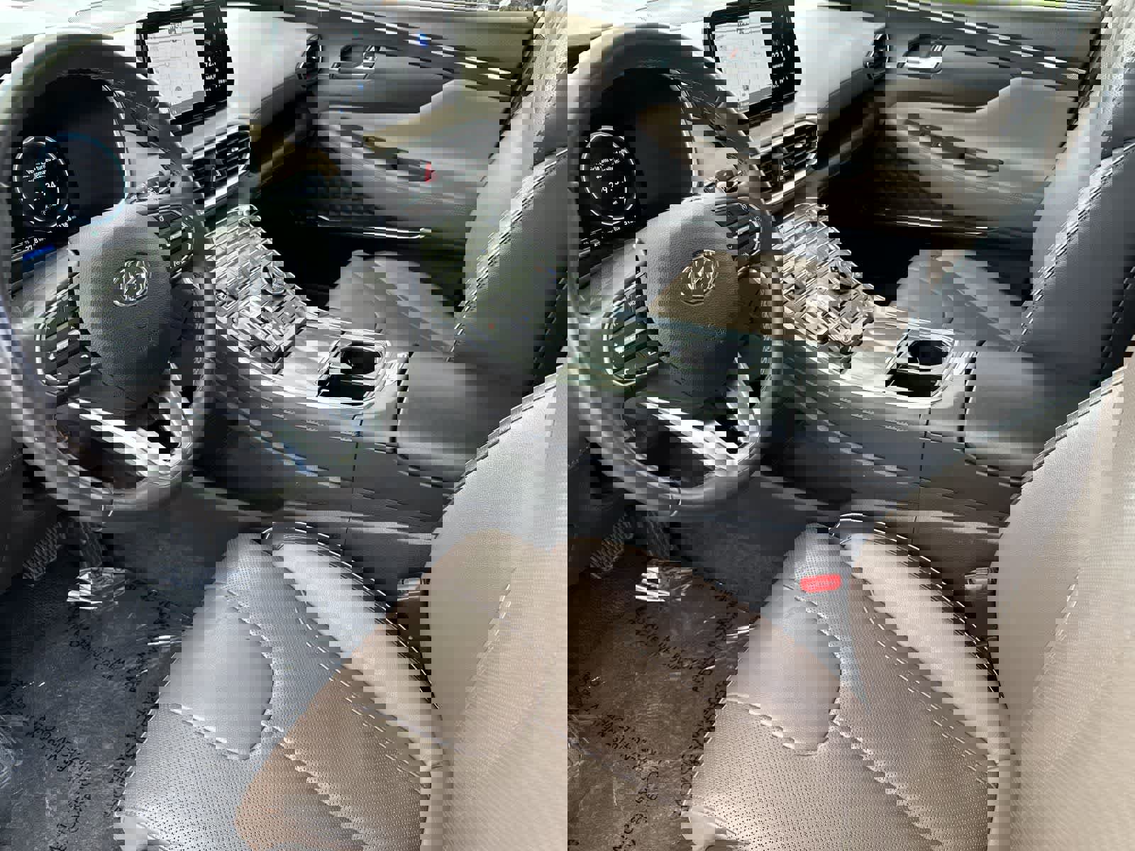 Certified 2023 Hyundai Santa Fe Limited image 12