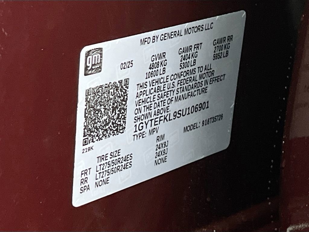 Certified 2025 Cadillac Escalade IQ Sport 2 w/ LPO, ONYX Package image 34