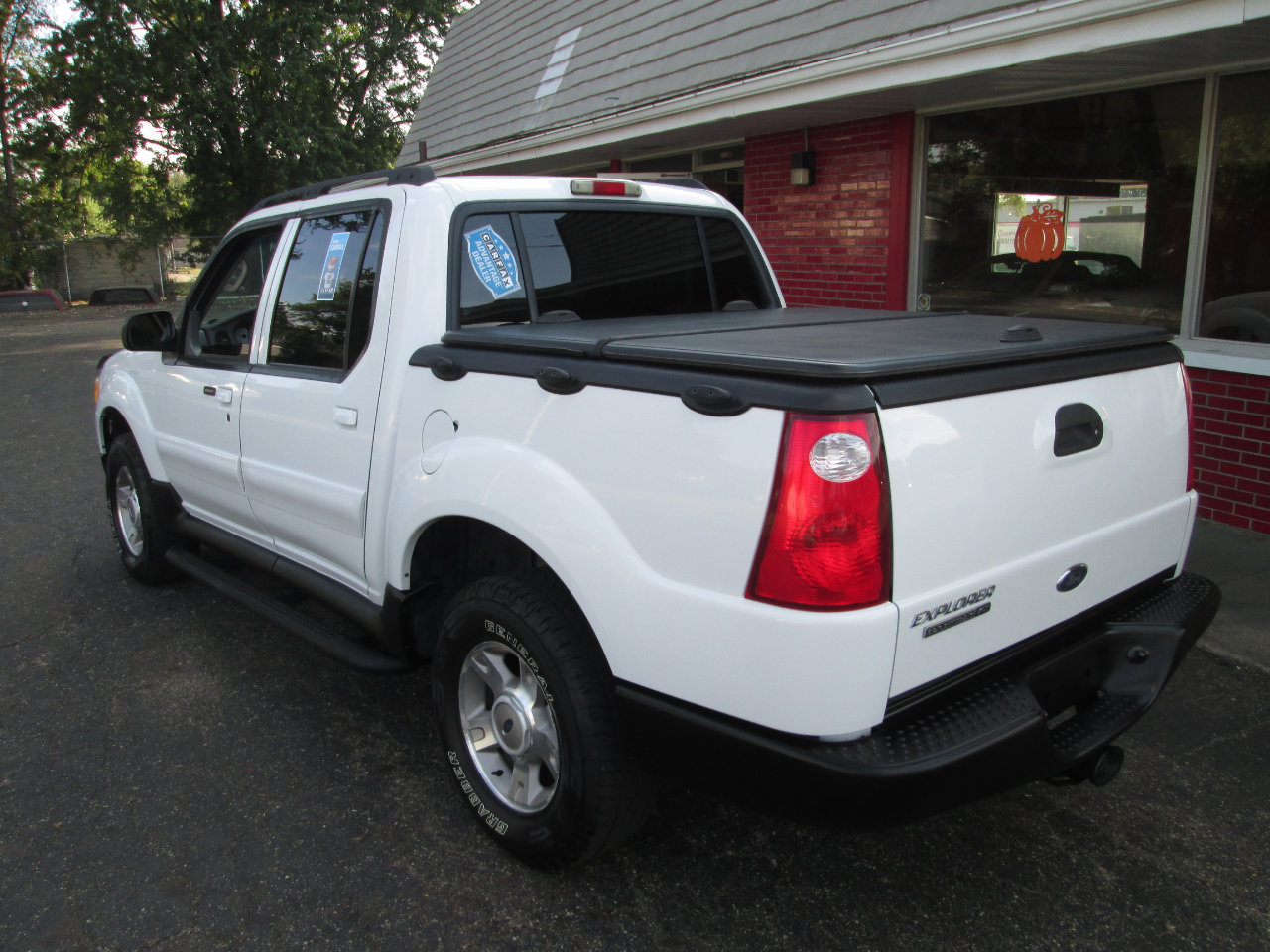 Used 2003 Ford Explorer Sport Trac XLT image 13