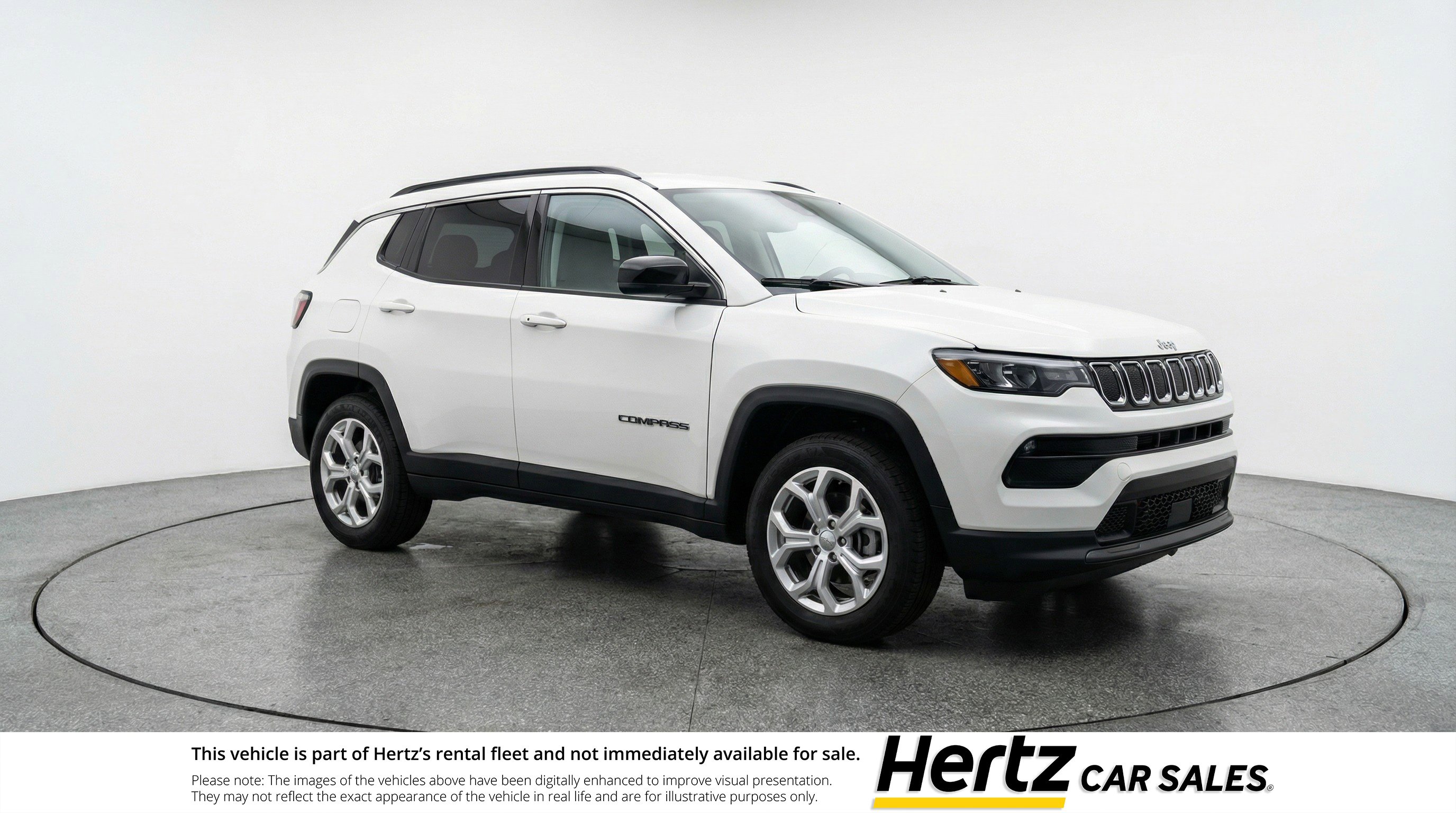 Used 2025 Jeep Compass Latitude image 1