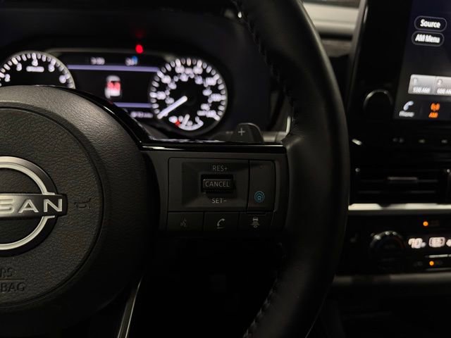 Used 2023 Nissan Pathfinder SL image 28