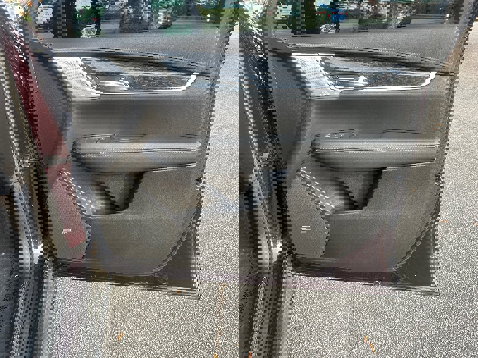 Used 2020 Cadillac XT5 Premium Luxury w/ LPO, Floor Liner Package image 14