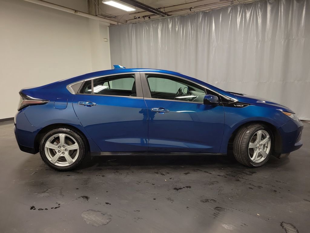 Used 2019 Chevrolet Volt LT w/ Comfort Package image 10