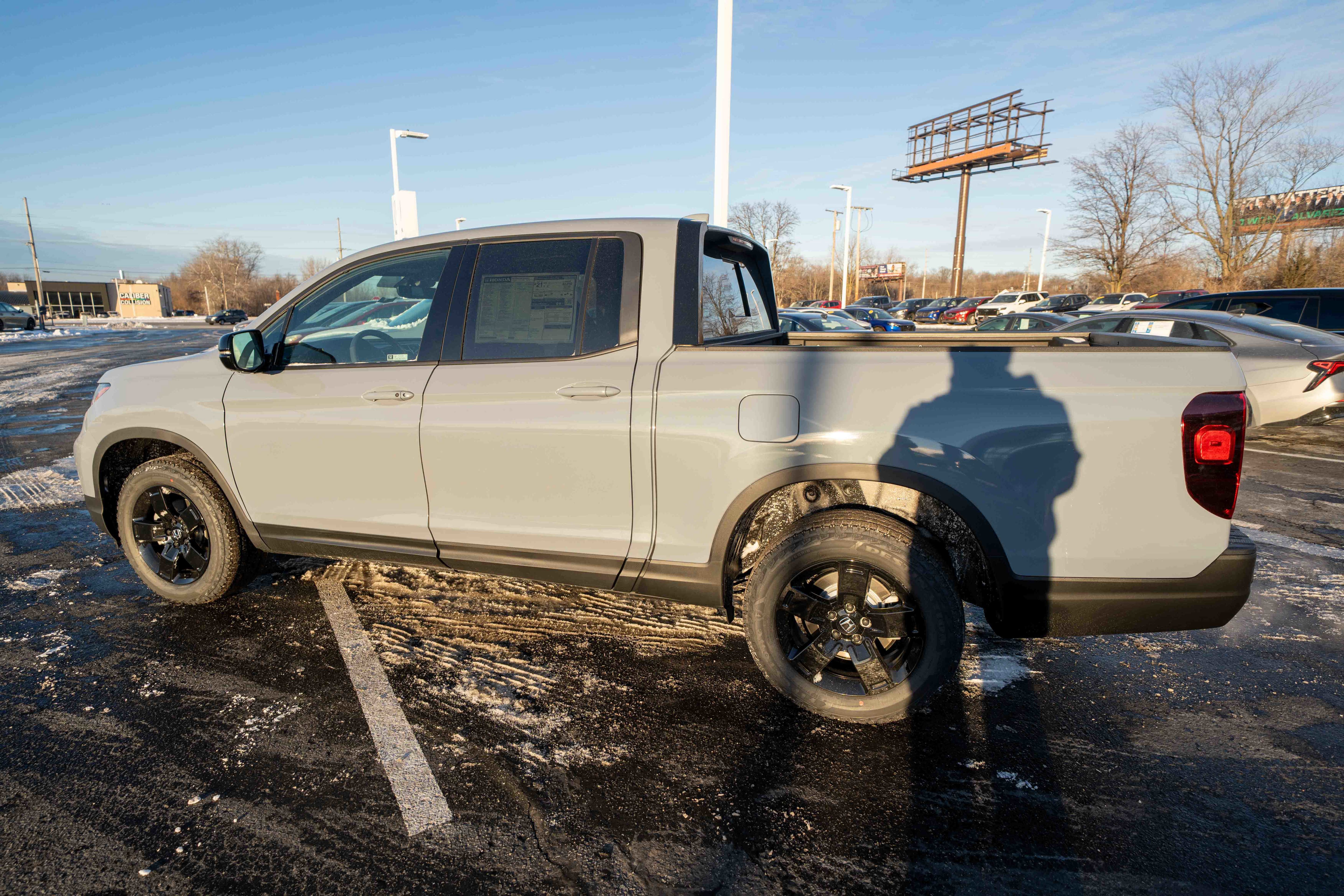 New 2026 Honda Ridgeline Black Edition image 4