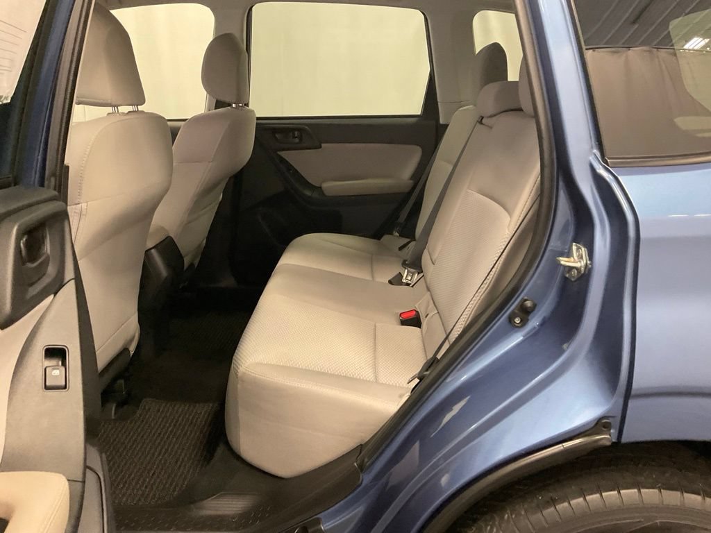 Used 2016 Subaru Forester 2.5i Premium AWD/4WD image 32