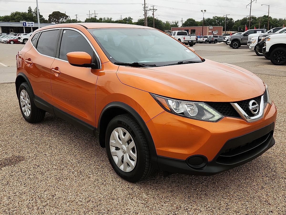 Used 2017 Nissan Rogue Sport S FWD image 4