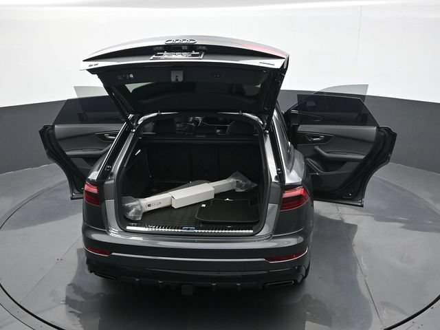Used 2025 Audi Q8 Premium Plus AWD/4WD image 27