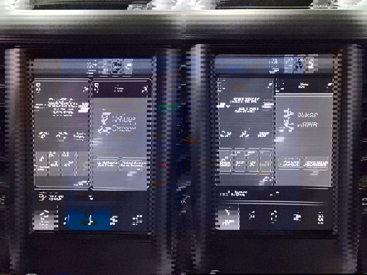 Used 2023 RAM 3500 Tradesman w/ Chrome Appearance Group image 32