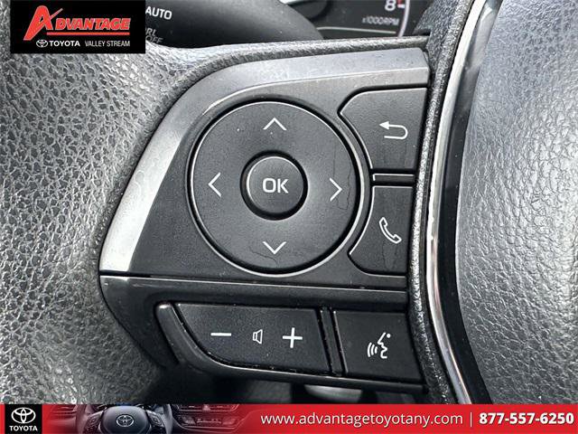 Certified 2019 Toyota Camry LE image 23