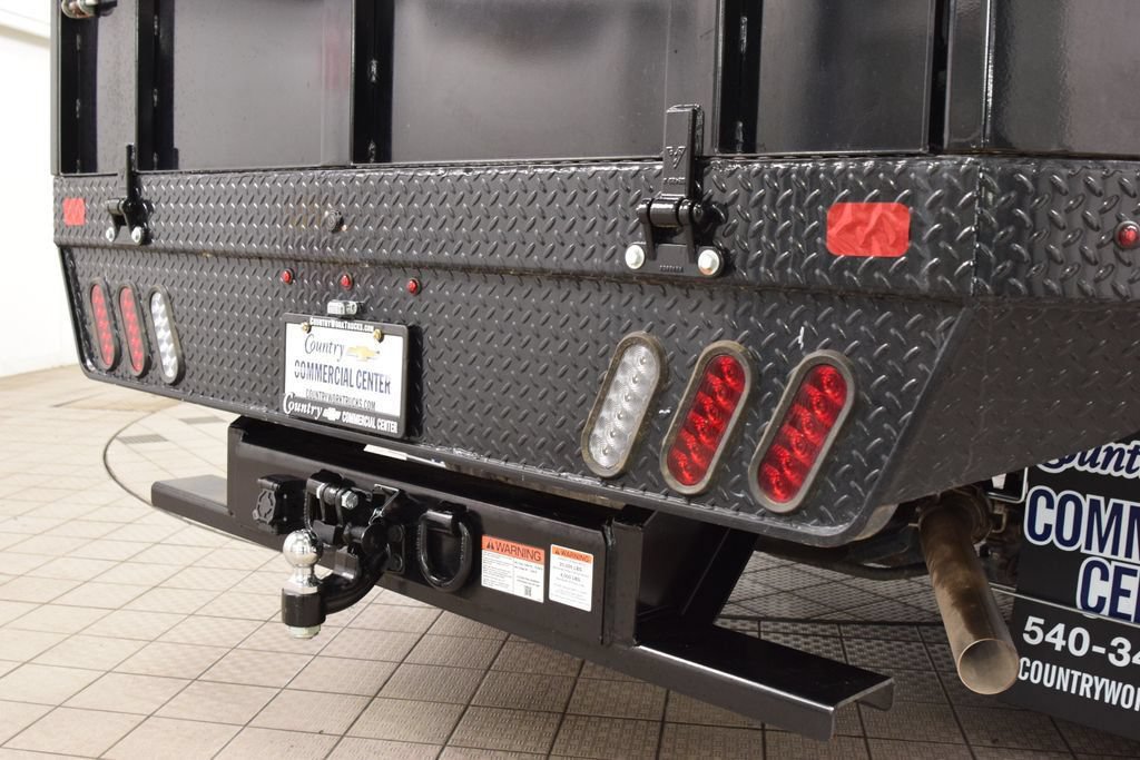 Used 2024 Ford F550 4x4 Crew Cab Super Duty w/ XLT Value Package image 14
