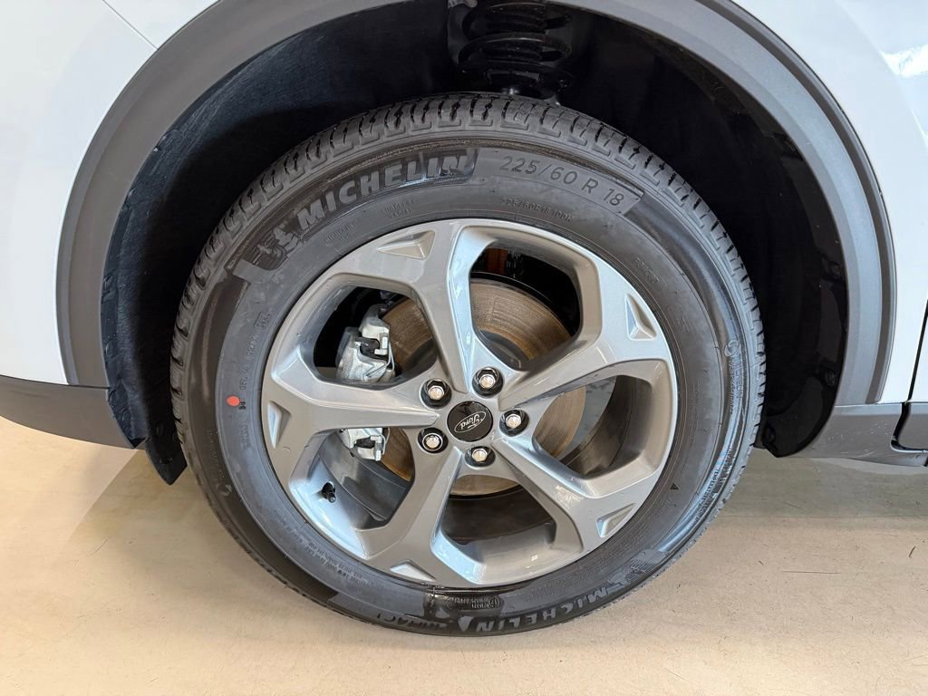 New 2026 Ford Escape ST-Line w/ Tech Pack #1 AWD/4WD image 9