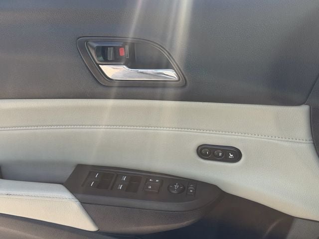 Used 2017 Acura ILX FWD image 30