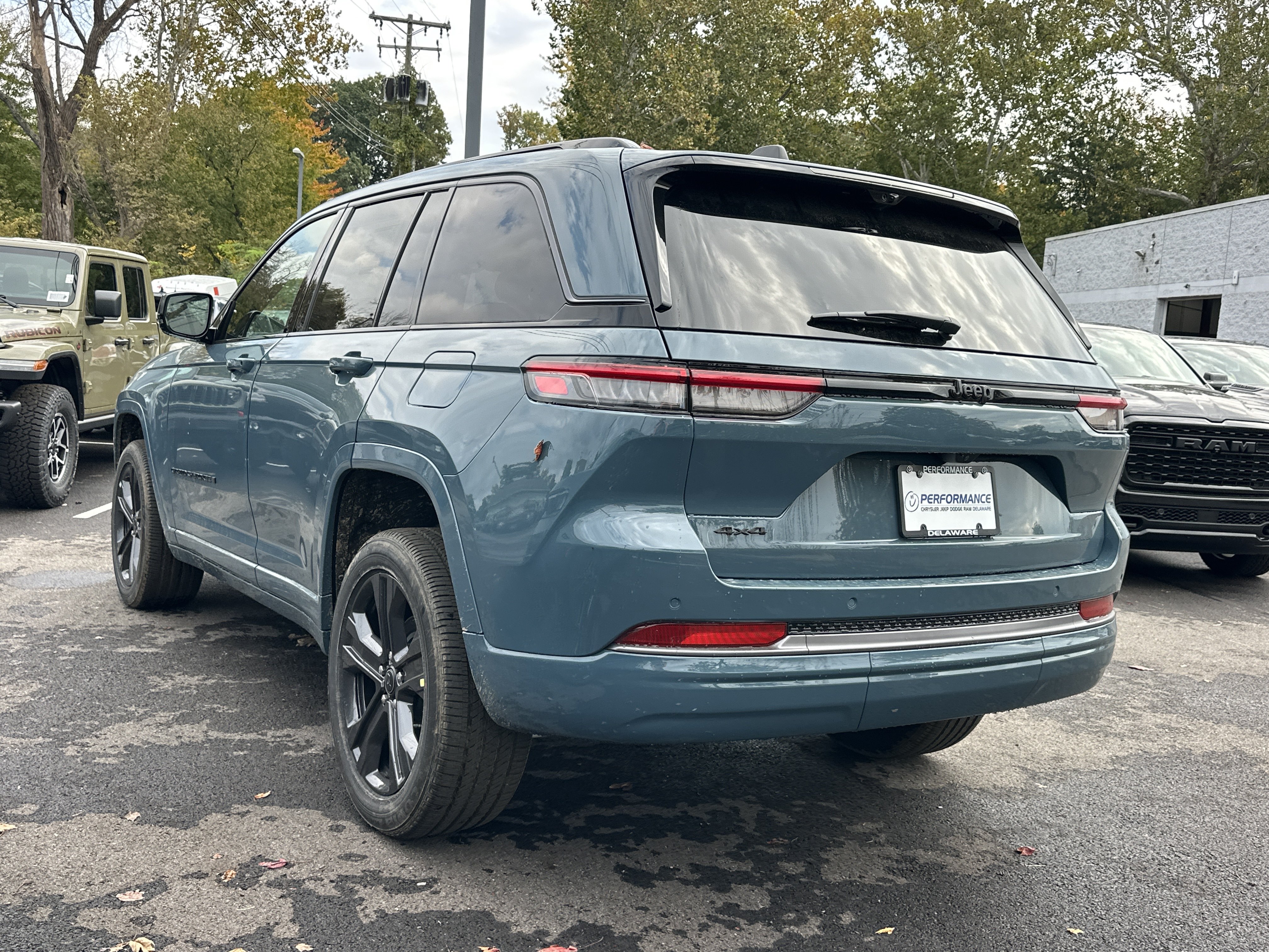 New 2027 Jeep Grand Cherokee Limited AWD/4WD image 26