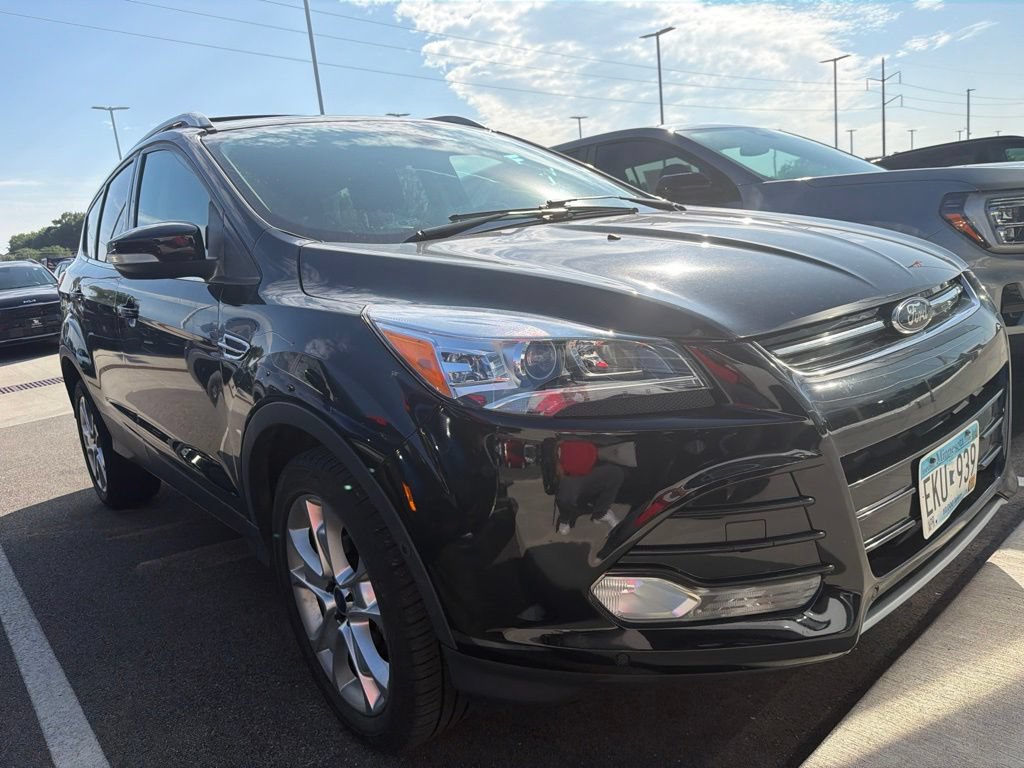 Used 2016 Ford Escape Titanium w/ Equipment Group 301A AWD/4WD image 2