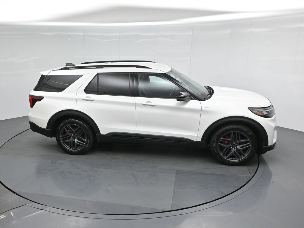 Certified 2025 Ford Explorer ST-Line w/ Premium Package image 57