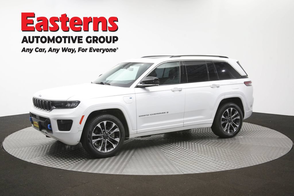 Used 2022 Jeep Grand Cherokee Overland AWD/4WD image 61